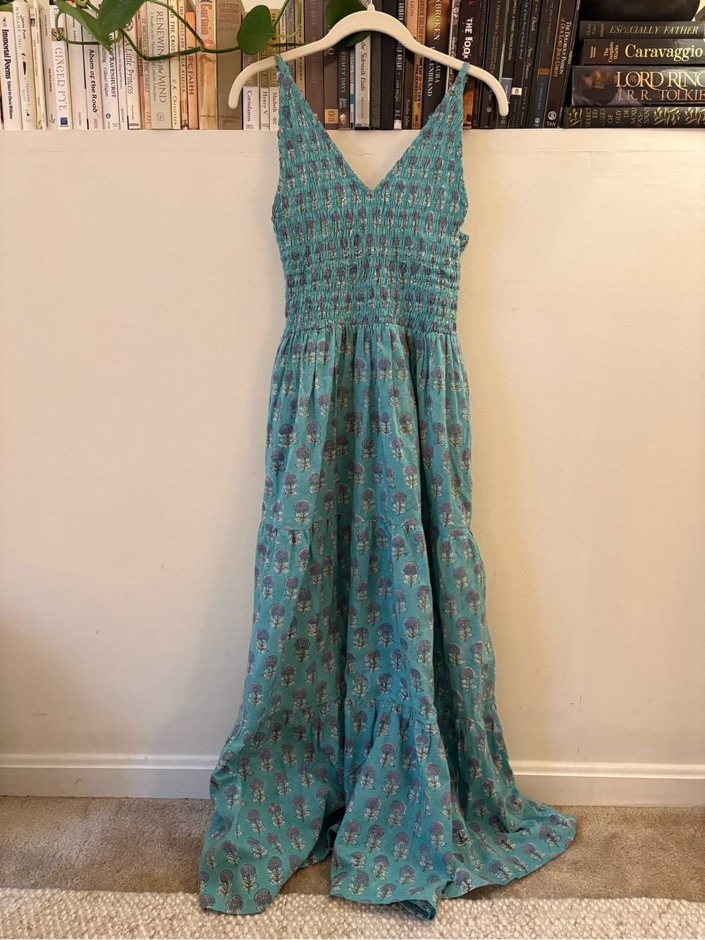 Sleeveless V-Neck Maxi Dress in Teal Floral